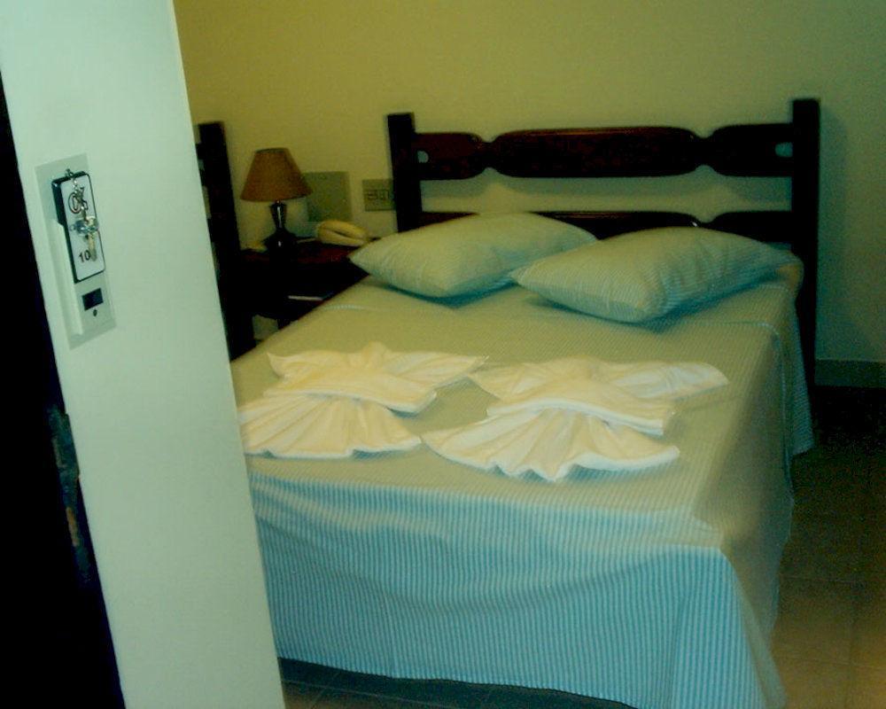 Hotel Families Uberlandia Bagian luar foto