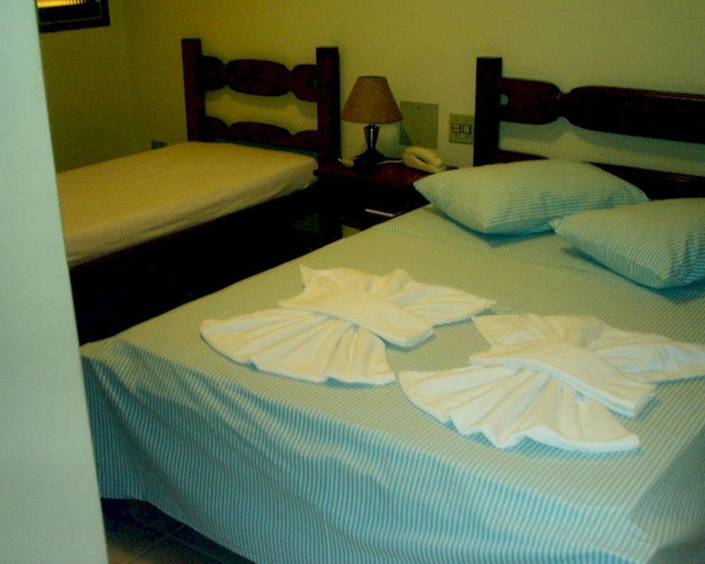 Hotel Families Uberlandia Bagian luar foto